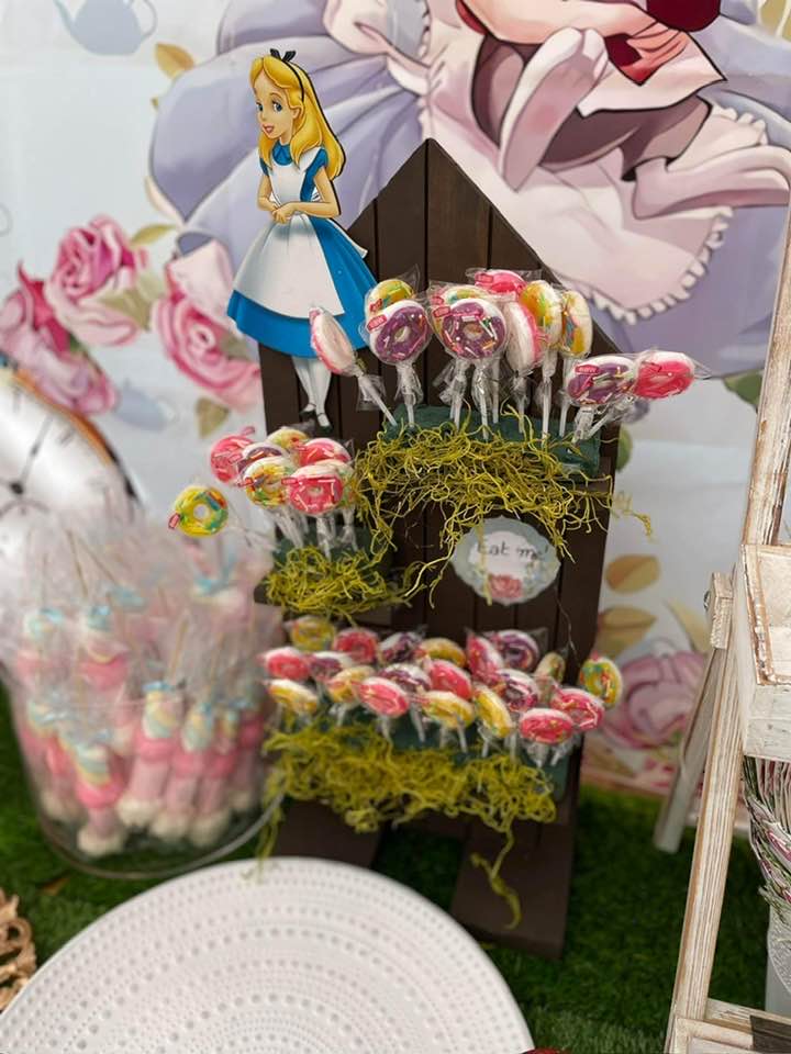 Στολισμός βάπτισης Alice in Wonderland - 2