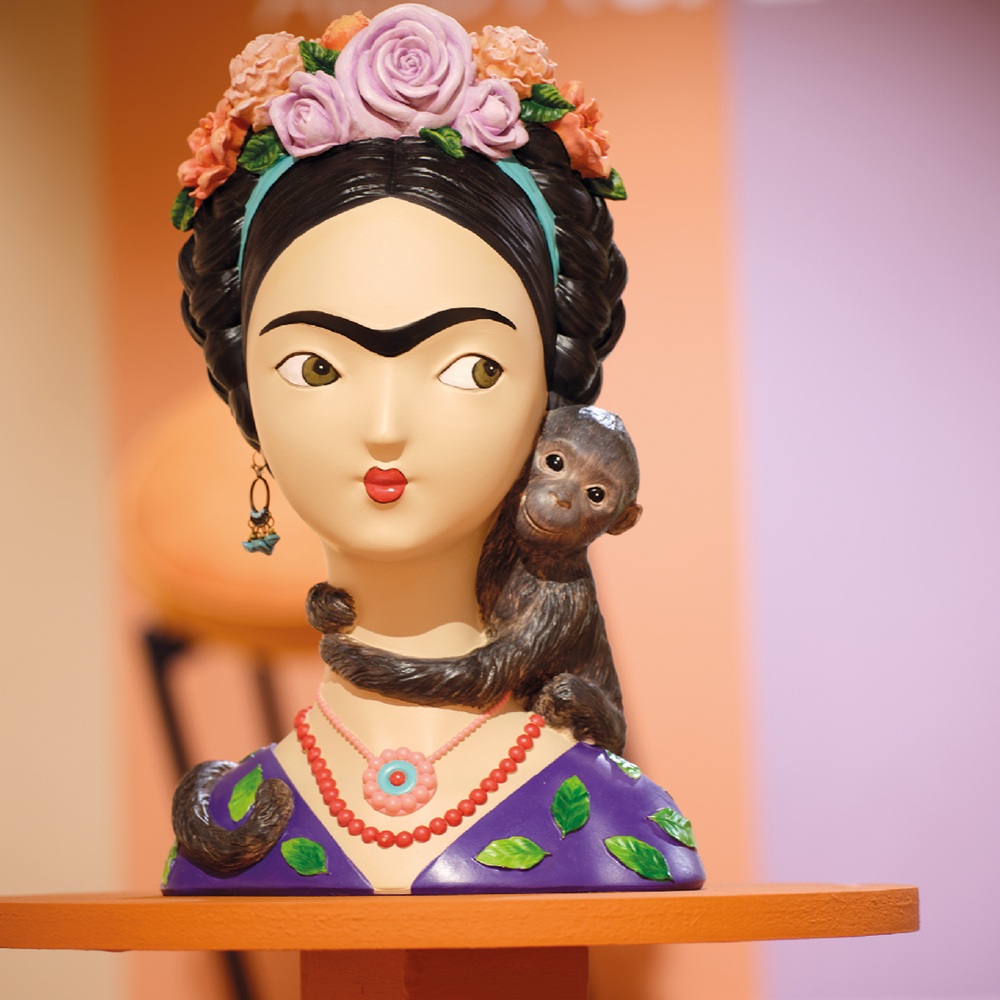 Διακοσμητική Φιγούρα "Frida with Monkey" – 39cm, Πολυρεζίνη | Kaemingk 851630-2 - 4