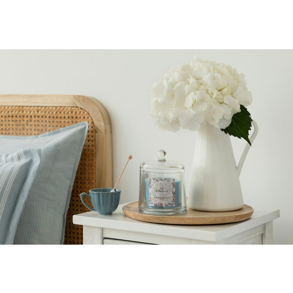 Κερί Σόγιας Γυάλινη Καμπάνα 210gr 11×15cm Laura Ashley Bell Iris & Patchouli A2384 - 2