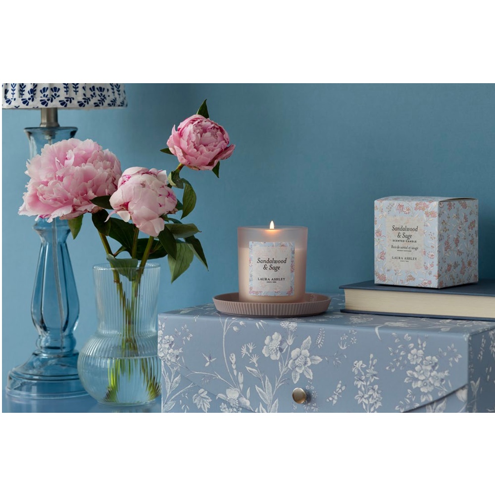 Κερί Αρωματικό Φυσικό Κερί Σόγιας Sandalwood & Sage 200gr Giftbox Laura Ashley A2422 - 2