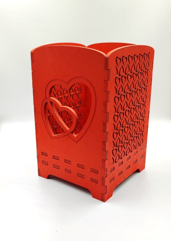 Candle holder with hearts  - 