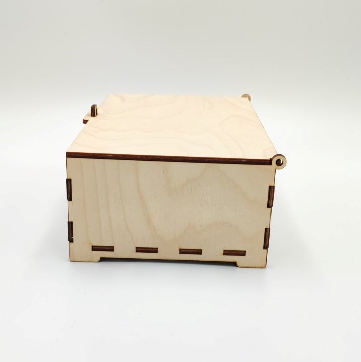 Wooden box with lid - 3