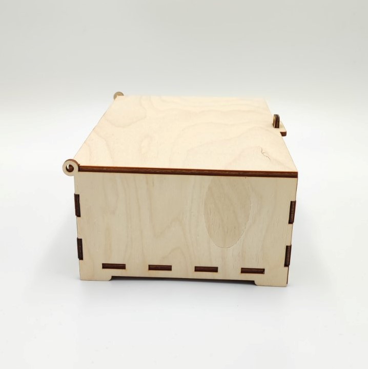 Wooden box with lid - 4