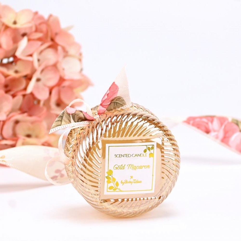 Gold macaron scented candle - 1