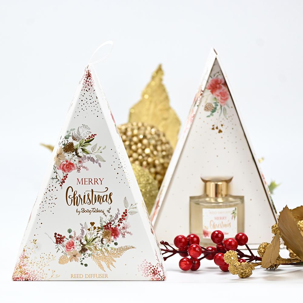 Christmas Room Diffuser in a Triangular Box - Berries and Flowers 50ml by Soap Tales - 1