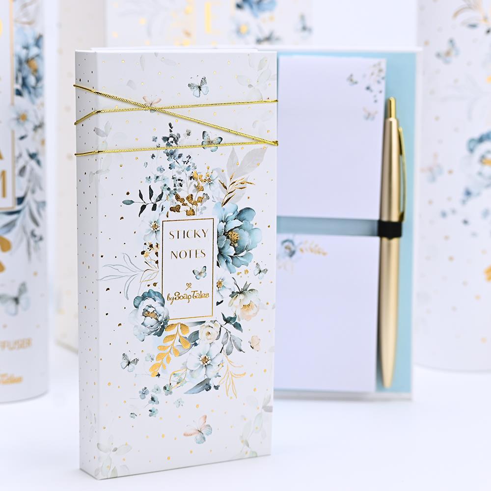 Notebook with post-it notes and pen in blue flowers design - 3