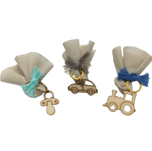 Birth favor with a wooden train element - 2