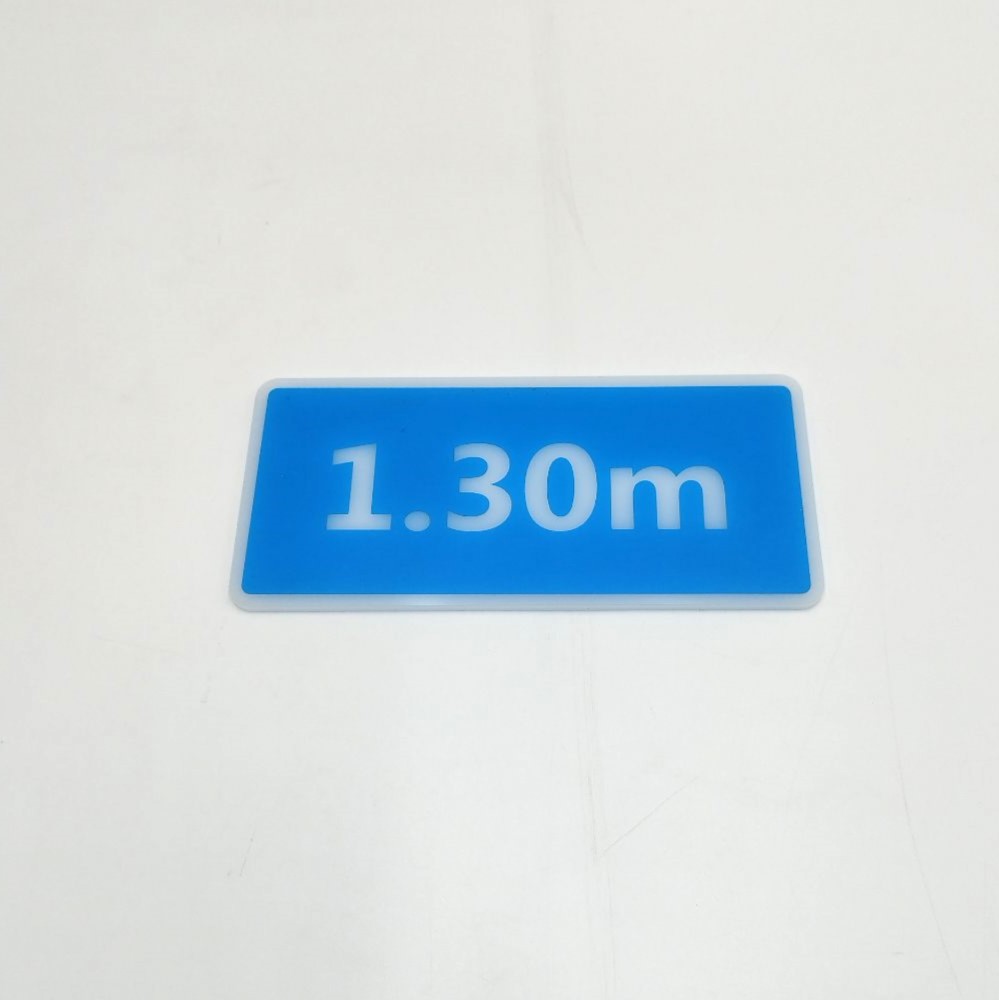 Depth signage tags for swimming pools