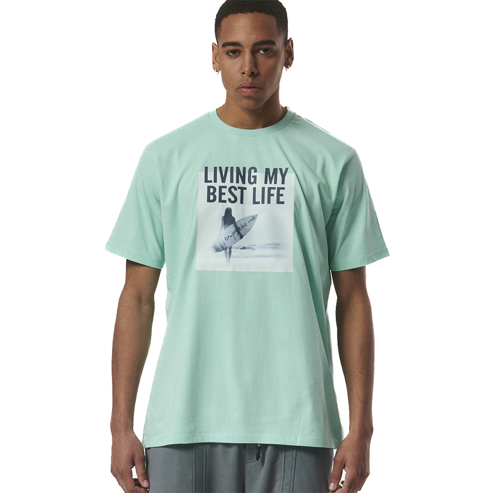 BODY ACTION Men's Beach Lifestyle Graphic Tee Ανδρικό T-Shirt με τύπωμα - Πράσινο