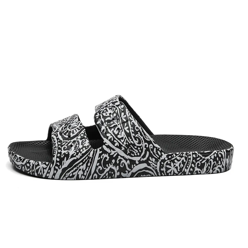 FREEDOM MOSES Kash Black Slides - Stone Shade Paisley Print On Black Γυναικείες Παντόφλες - 2