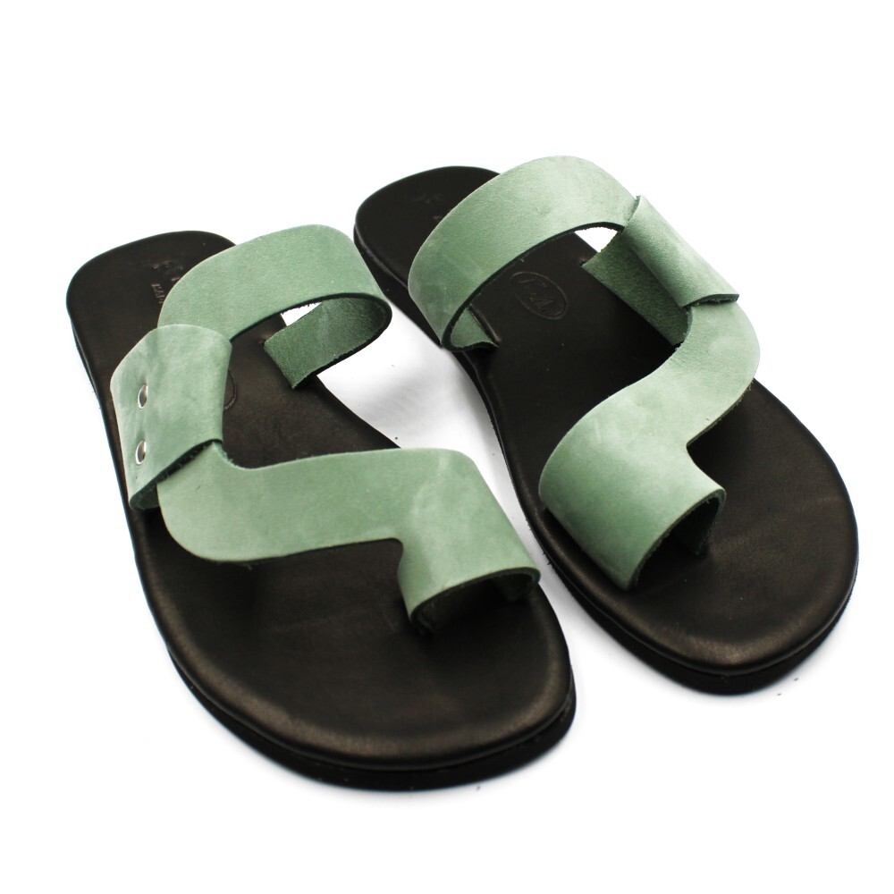 Leather sandals in green color with a soft insole - 2