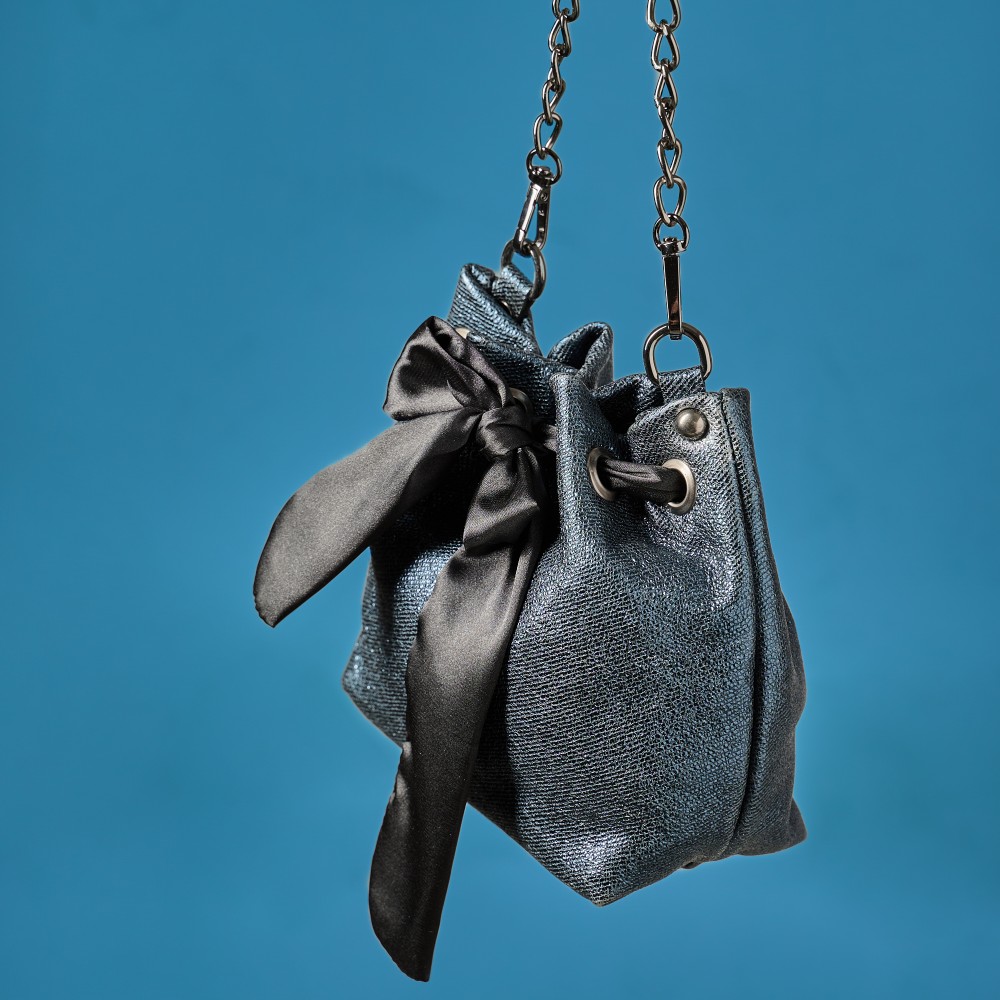Handmade small leather bucket bag in metallic green color - Gaia - 5