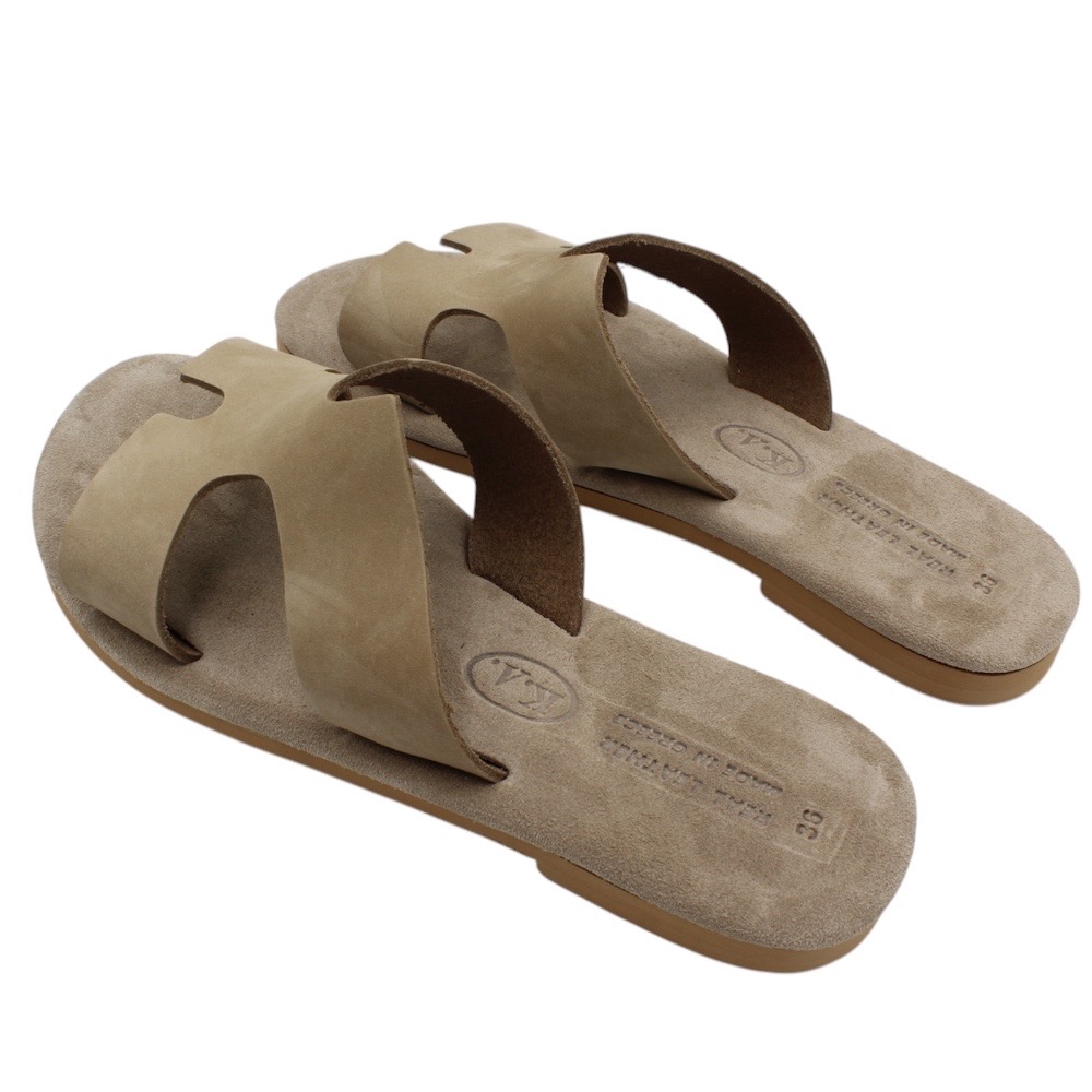 Handmade Hermes-style leather sandals in a sand color - 4