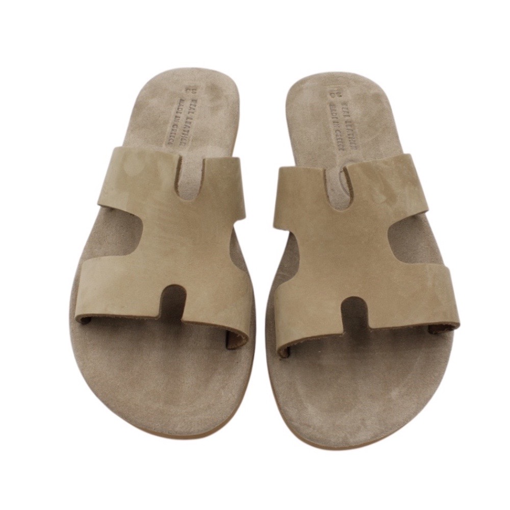 Handmade Hermes-style leather sandals in a sand color - 3
