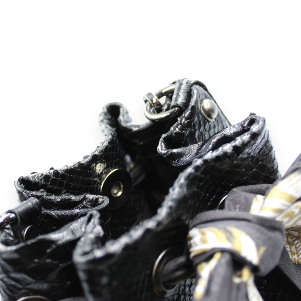 Leather bucket bag in black snake print color - Aura - 3