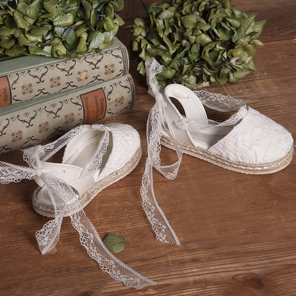 Παπουτσάκι βάπτισης Baby Bloom - ΛΕΥΚΟ