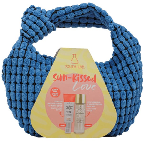 Youth Lab. Promo Sun Kissed Love Set Age-Defense Watery Αντηλιακό Προσώπου Tinted SPF50, 40ml & Dry Oil Ξηρό Λάδι Θρέψης, Ενυδάτωσης & Προστασίας για Πρόσωπο, Σώμα & Μαλλιά, 100ml & Τσαντάκι, 1τεμ, 1σετ - 