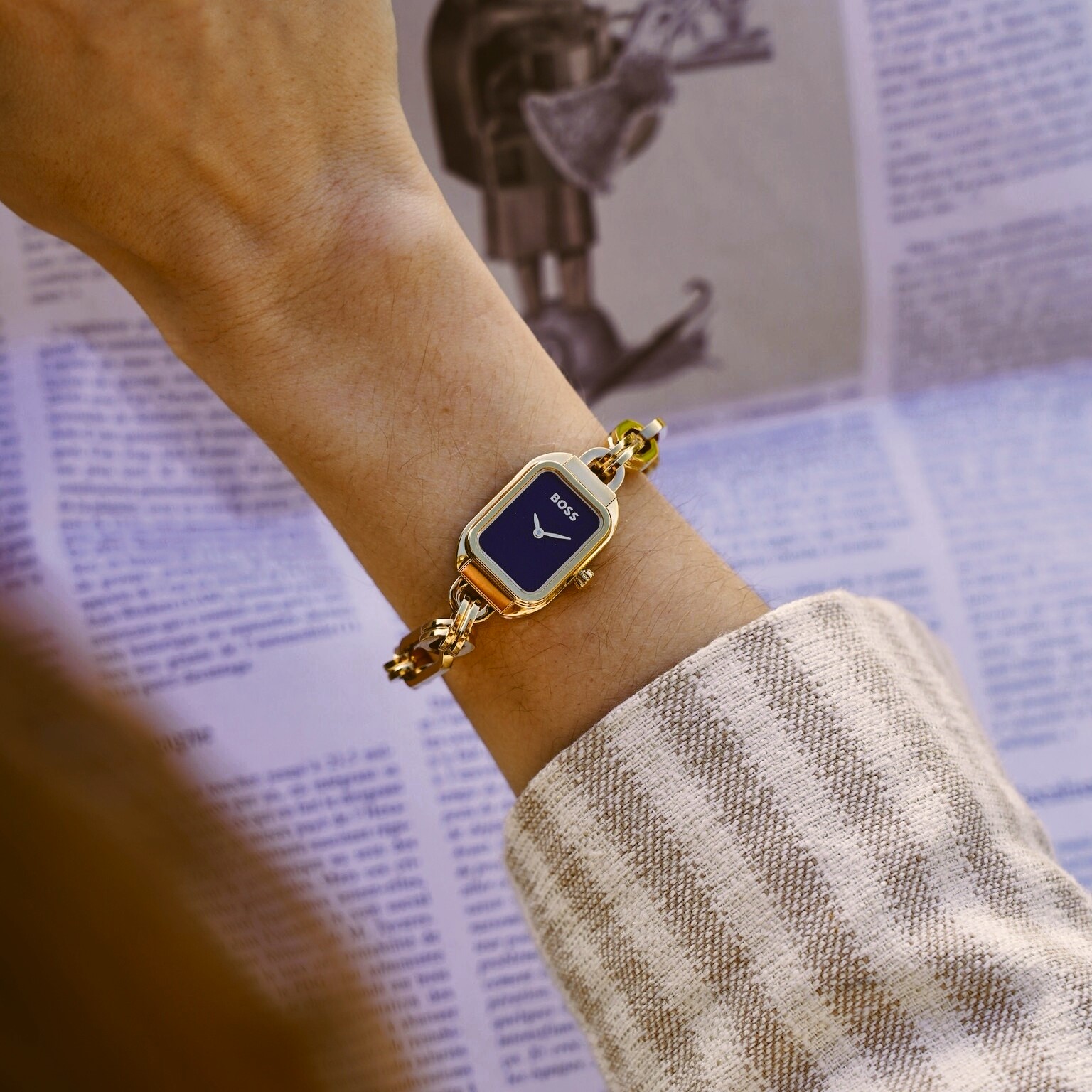 BOSS Hailey Black Dial 19mm Gold Stainless Steel Bracelet 1502739 - 