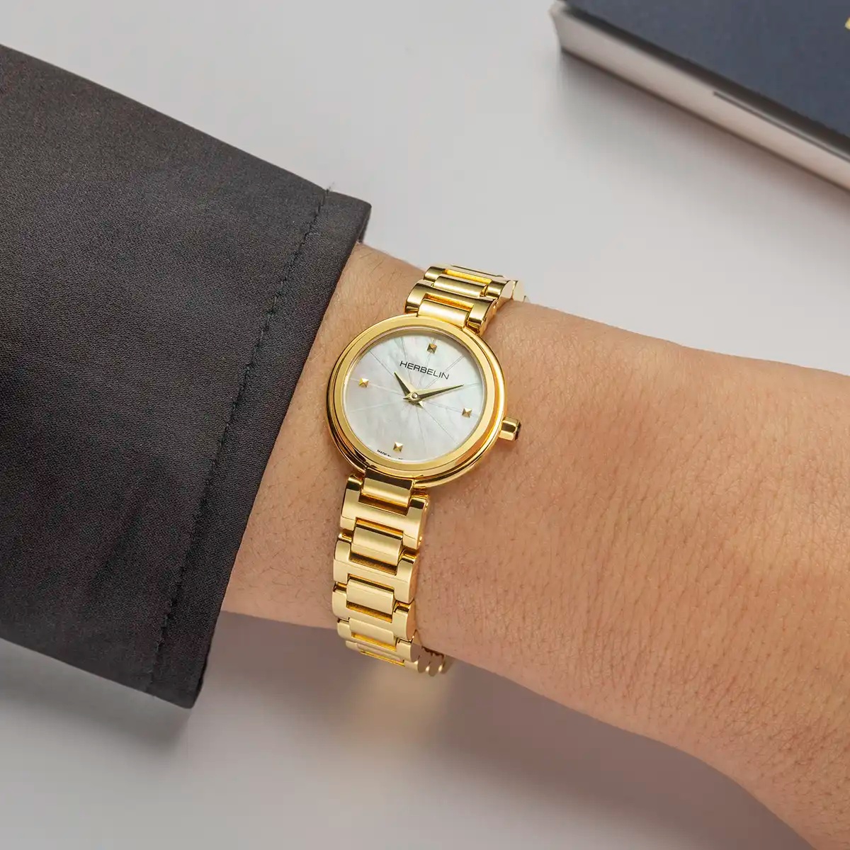 HERBELIN Lady H White Pearl Dial 22mm Gold Stainless Steel Bracelet 17312BP1N19 - 