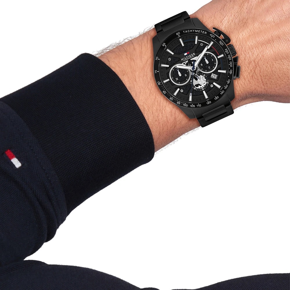 TOMMY HILFIGER Bank Multifunction Black Dial 44mm Black Stainless Steel Bracelet 1792262 - 