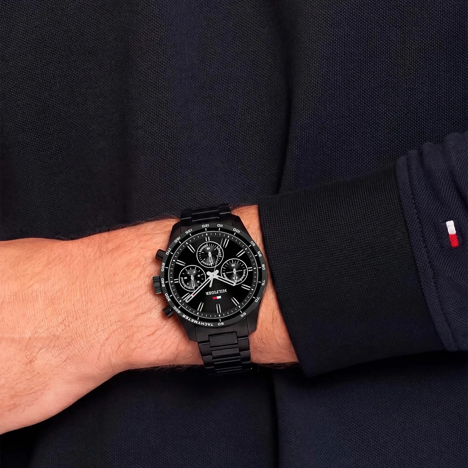 TOMMY HILFIGER Hampton Multifunction Black Dial 42mm Black Stainless Steel Bracelet 1792280 - 
