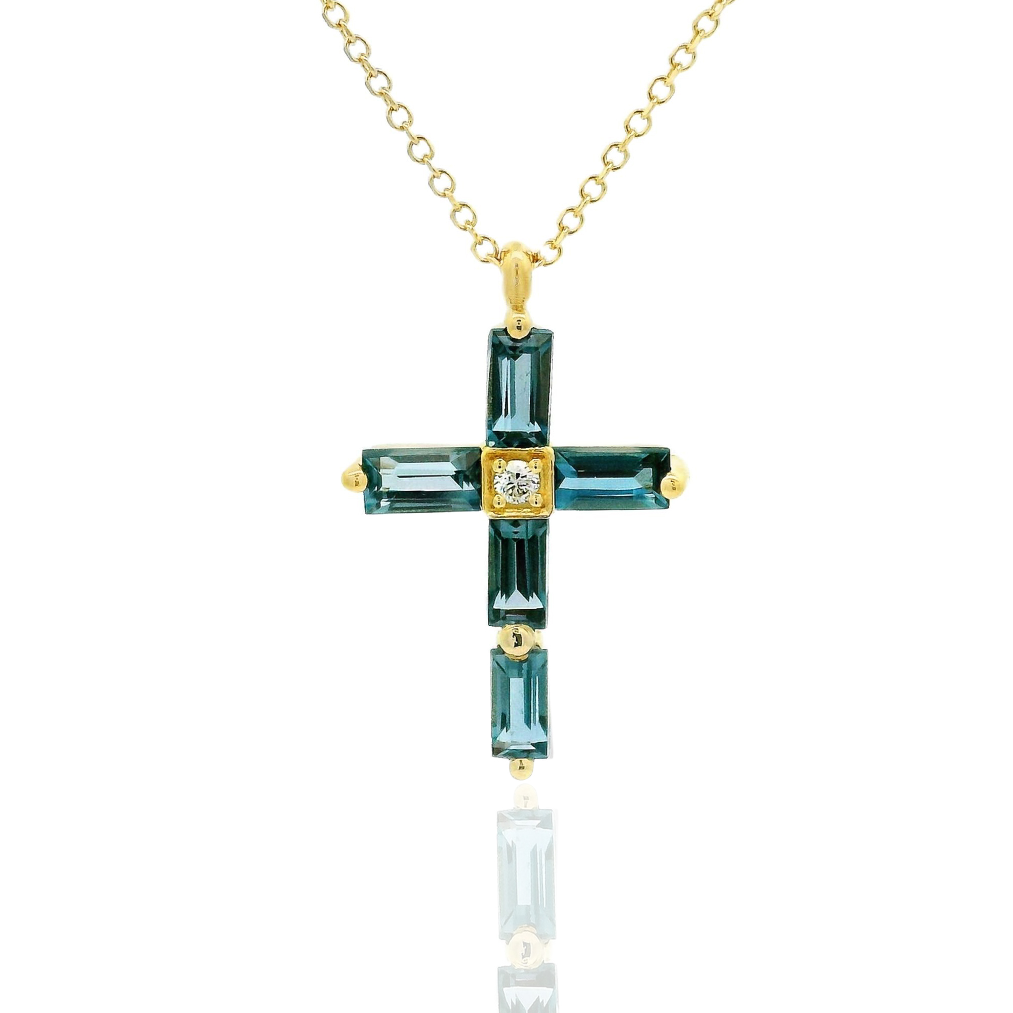 ΣΤΑΥΡΟΣ Γυναικείος με Αλυσίδα K18 Κίτρινο Χρυσό με London Blue Τοπάζ και Διαμάντια 24090Y-4 - 