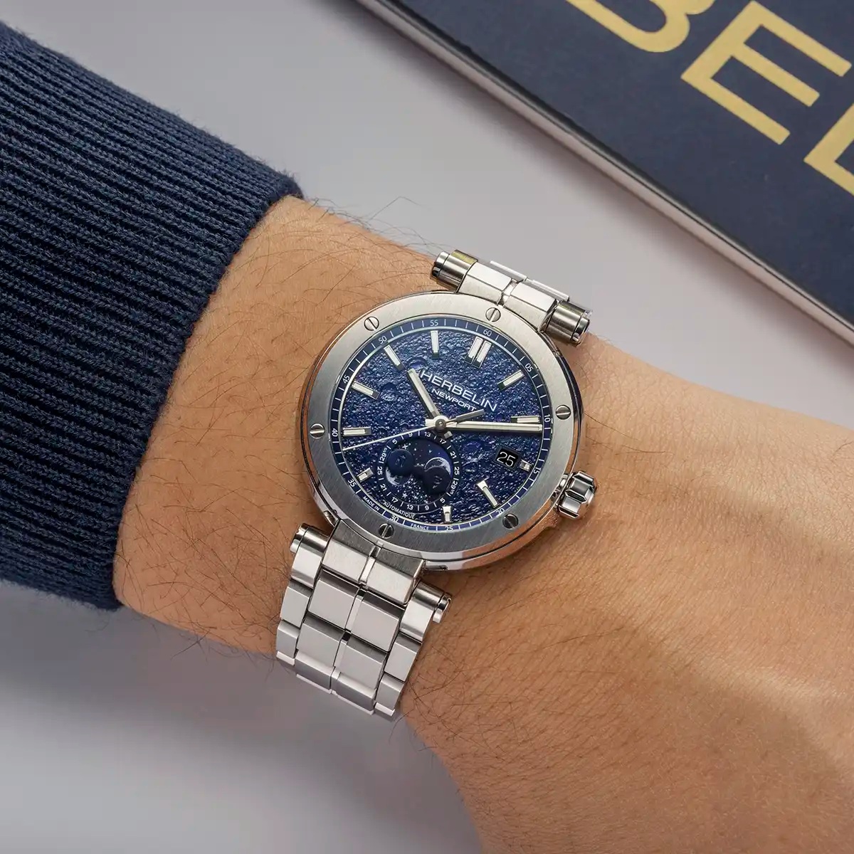 HERBELIN Newport Gent Automatic Moonphase Blue Dial 40.5mm Silver Stainless Steel Bracelet 2889B15 - 
