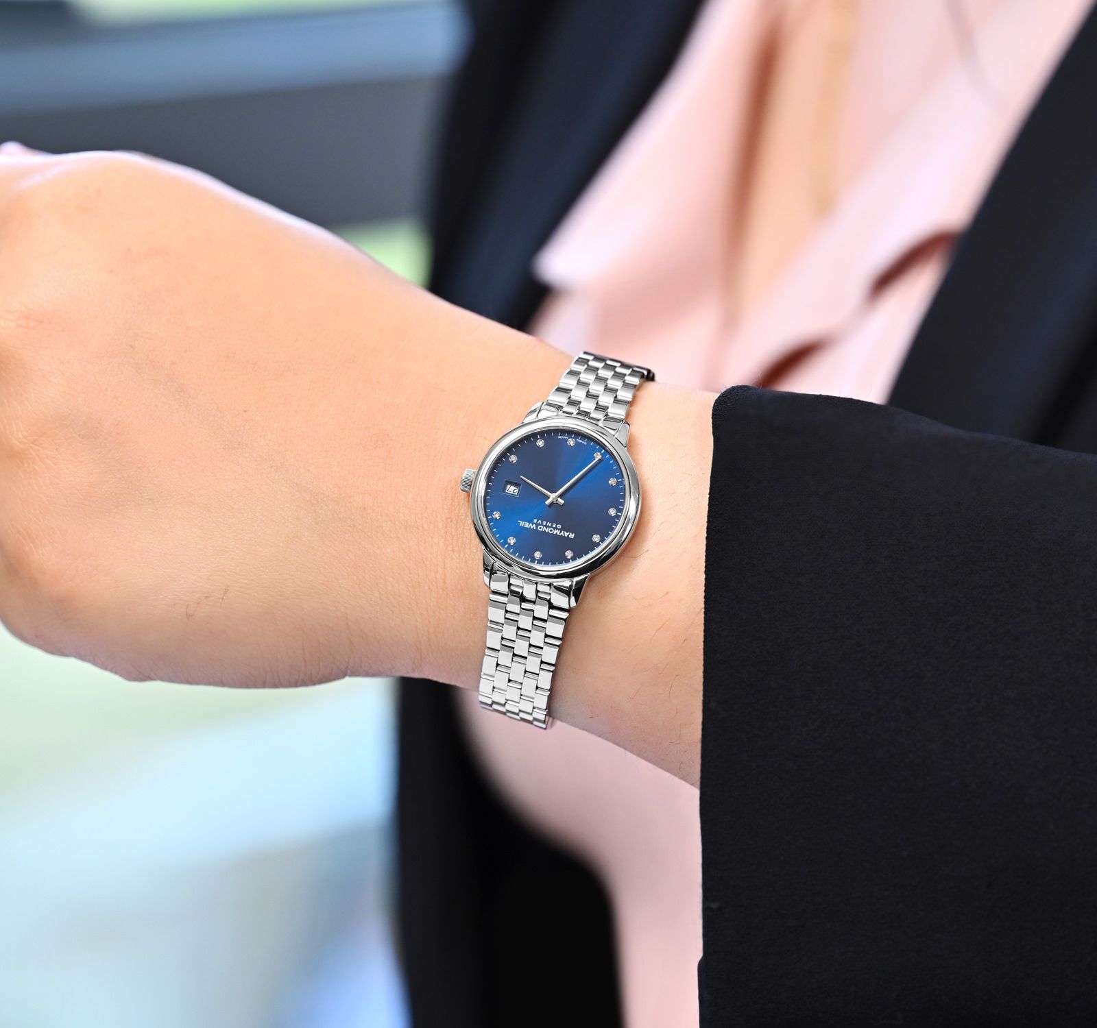 RAYMOND WEIL Toccata Blue Dial with Diamonds 29mm Silver Stainless Steel Bracelet 5985-ST-50081 - 3