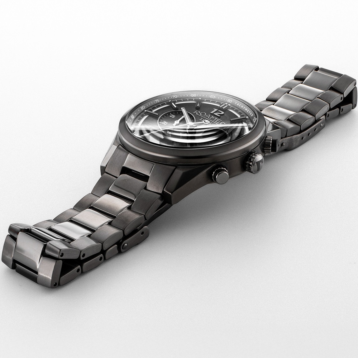 ROAMER Helios Power Chronograph Black Dial 43.5mm Black Titanium Bracelet 973981-44-85-20 - 3