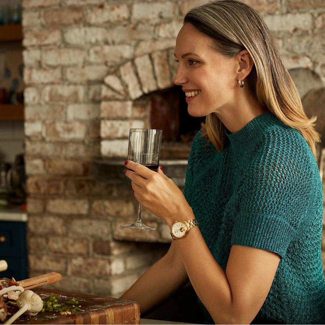 BULOVA Sutton Open Aperture Automatic White Pearl Dial 34.5mm Gold Stainless Steel Bracelet 97L172 - 