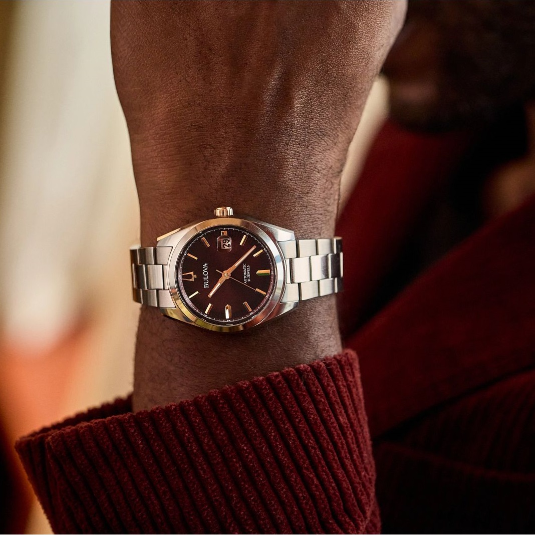 BULOVA Surveyor Automatic Red Dial 39mm Silver Stainless Steel Bracelet 98B422 - 