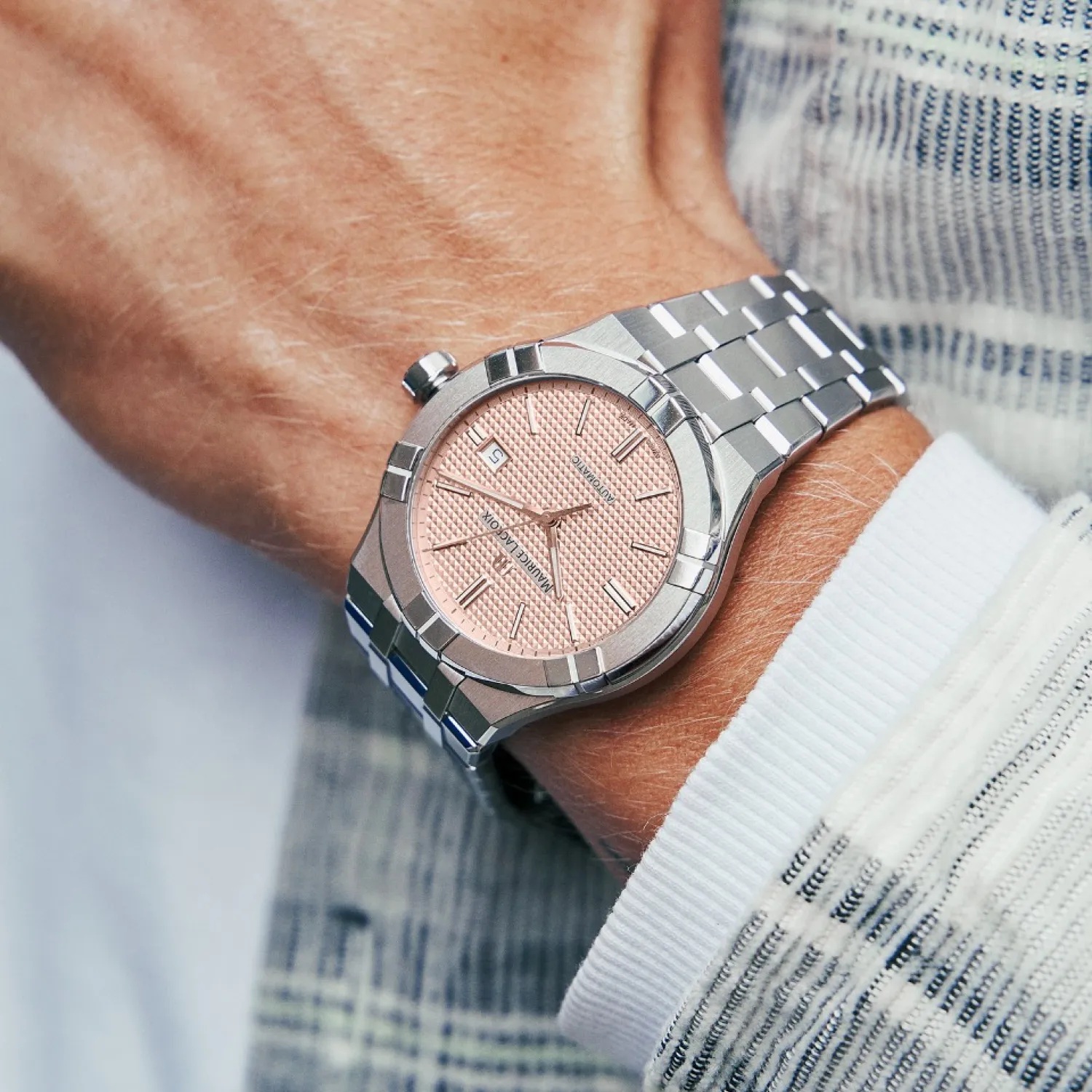 MAURICE LACROIX Aikon Automatic Clous De Paris Motif  Ecru Dial 42mm Silver Stainless Steel Bracelet AI6008-SS002-730-1 - 3