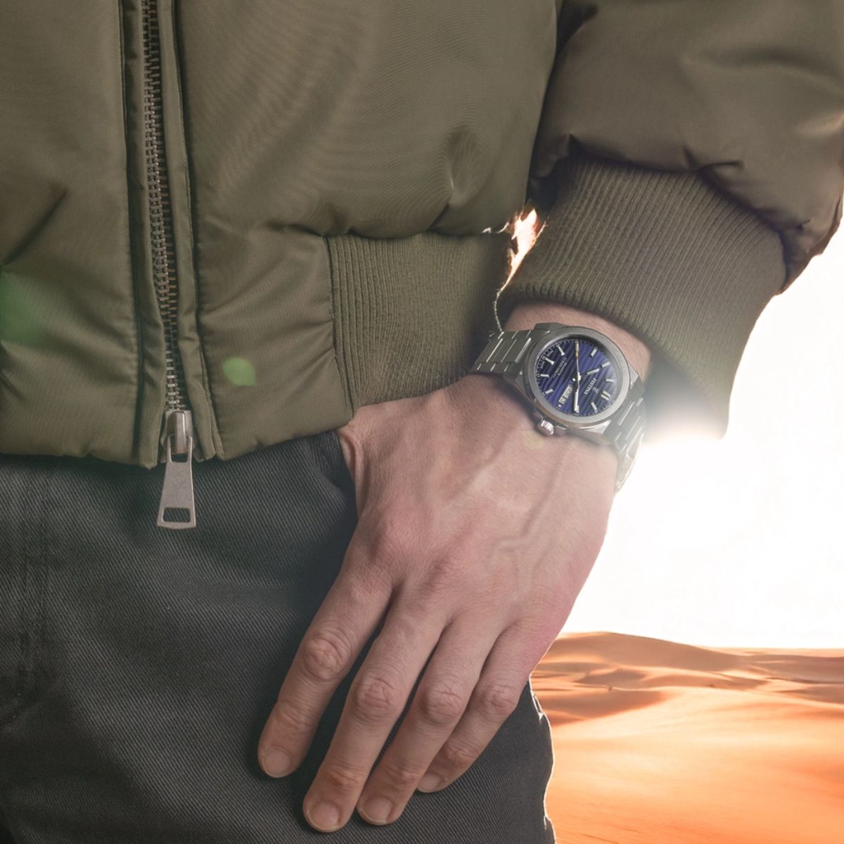 FESTINA Swiss Made Acier Deep Blue Dial 40mm Silver Stainless Steel Bracelet F20073/2 - 