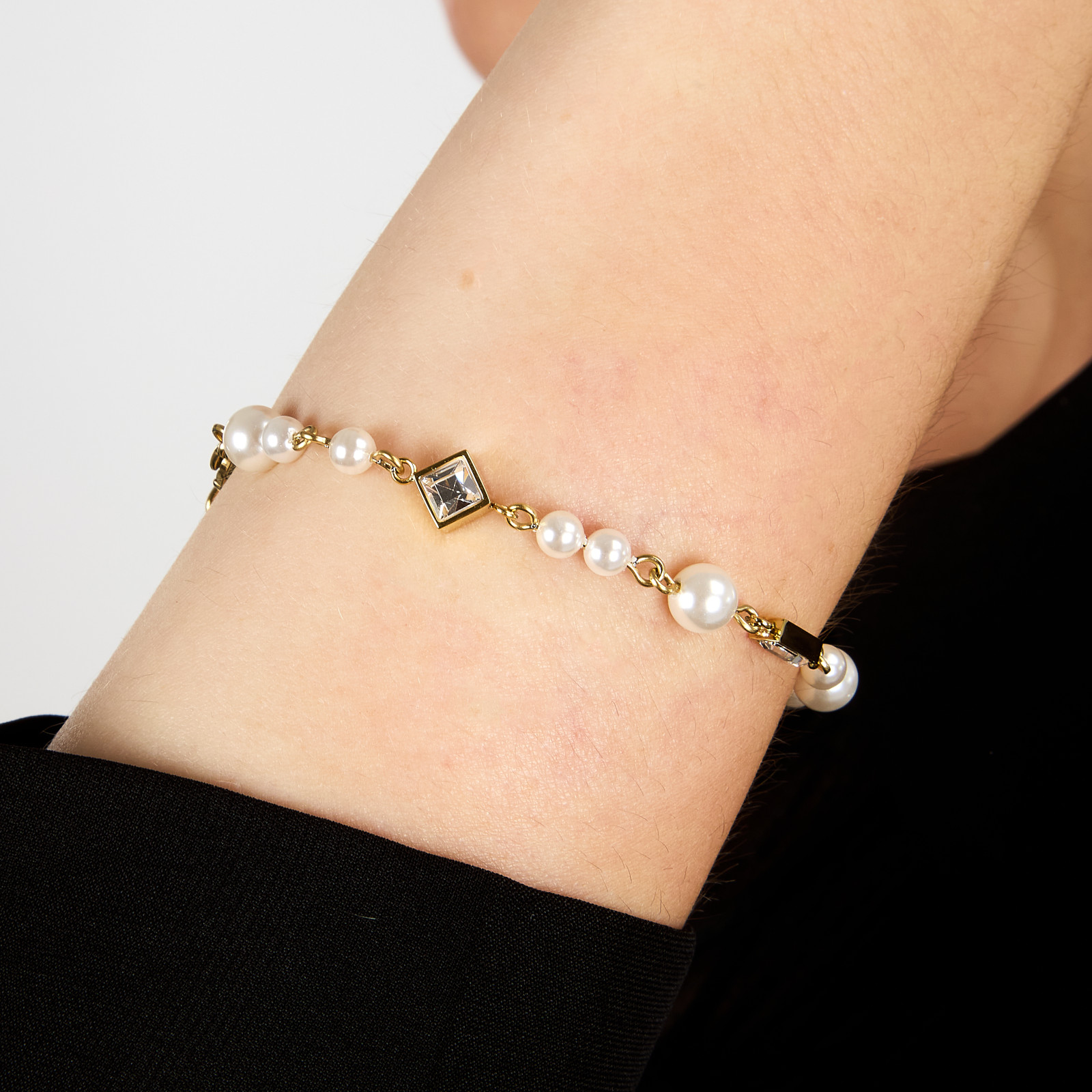 KARL LAGERFELD Pearls Bracelet from Gold-Plated Stainless Steel with Zircon Stones with Pearls KLAYR19 - 5