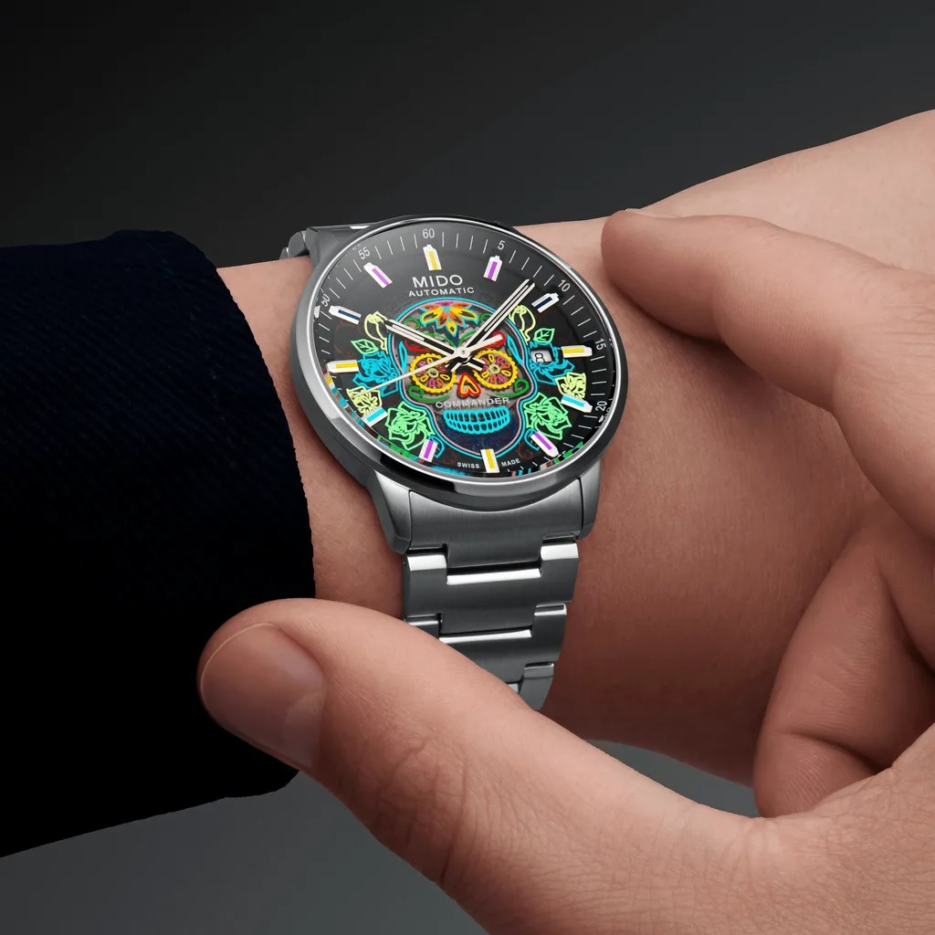 MIDO Commander Gradient Catrines Black Dial 40mm Silver Stainless Steel Bracelet M021.407.11.411.04 - 