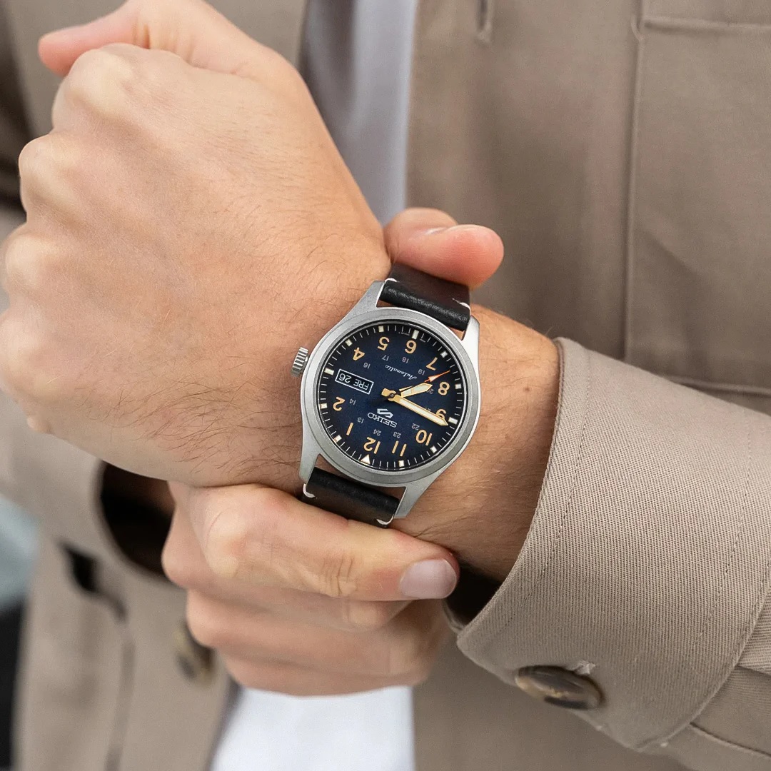 SEIKO 5 Sports Field Series Automatic Blue Dial 39.4mm Silver Stainless Steel Blue Leather Strap SRPG39K1 - 