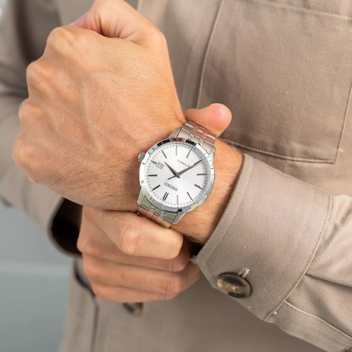 SEIKO Essential Time Automatic Silver Dial 41.2mm Silver Stainless Steel Bracelet SRPH85K1 - 4