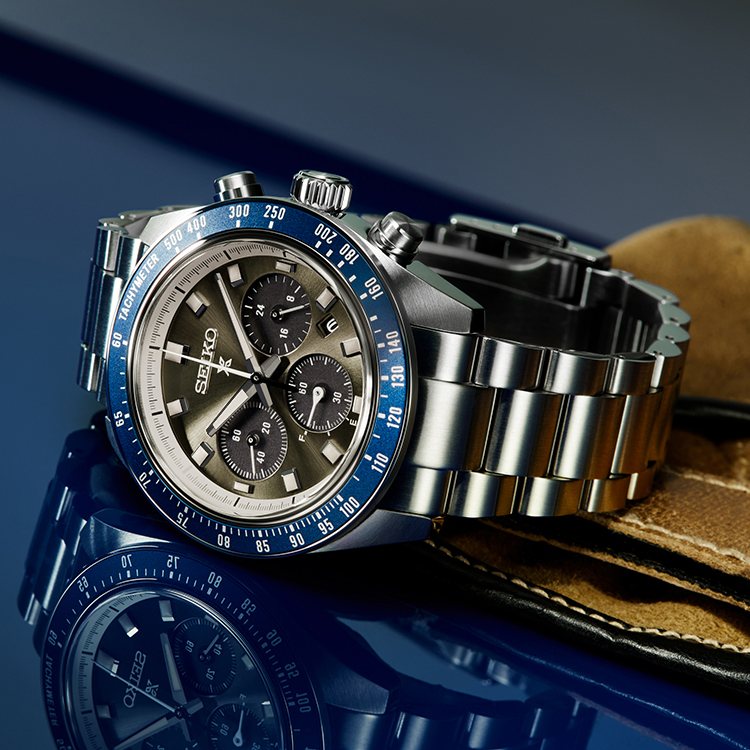 SEIKO Prospex Speedtimer 'Grand Touring' Solar Chronograph Gray Dial 41.4mm Silver Stainless Steel Bracelet SSC939P1 - 4