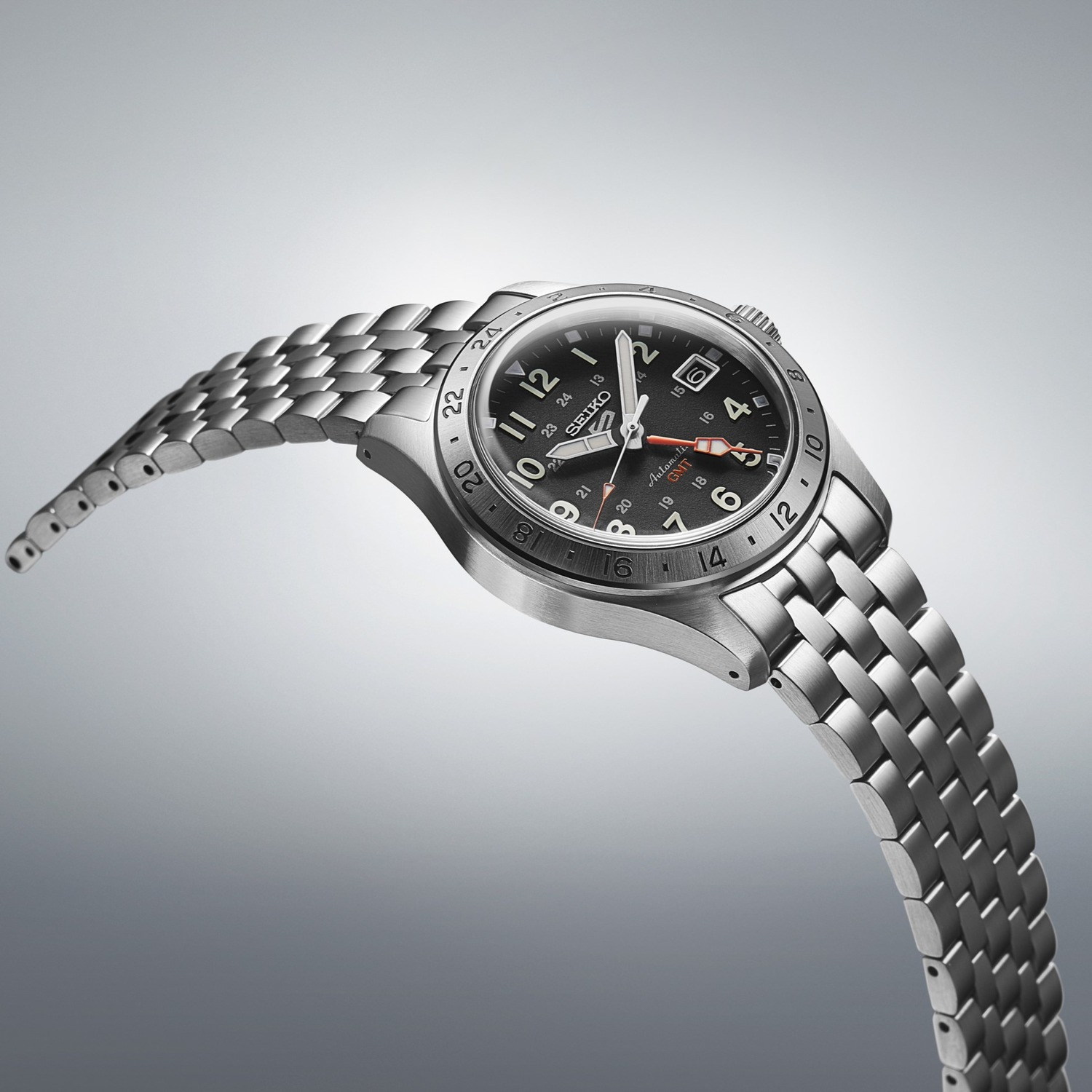 SEIKO 5 Sports Field Series 'Deploy' Automatic GMT Black Dial 39.4mm Silver Stainless Steel Bracelet SSK023K1 - 4
