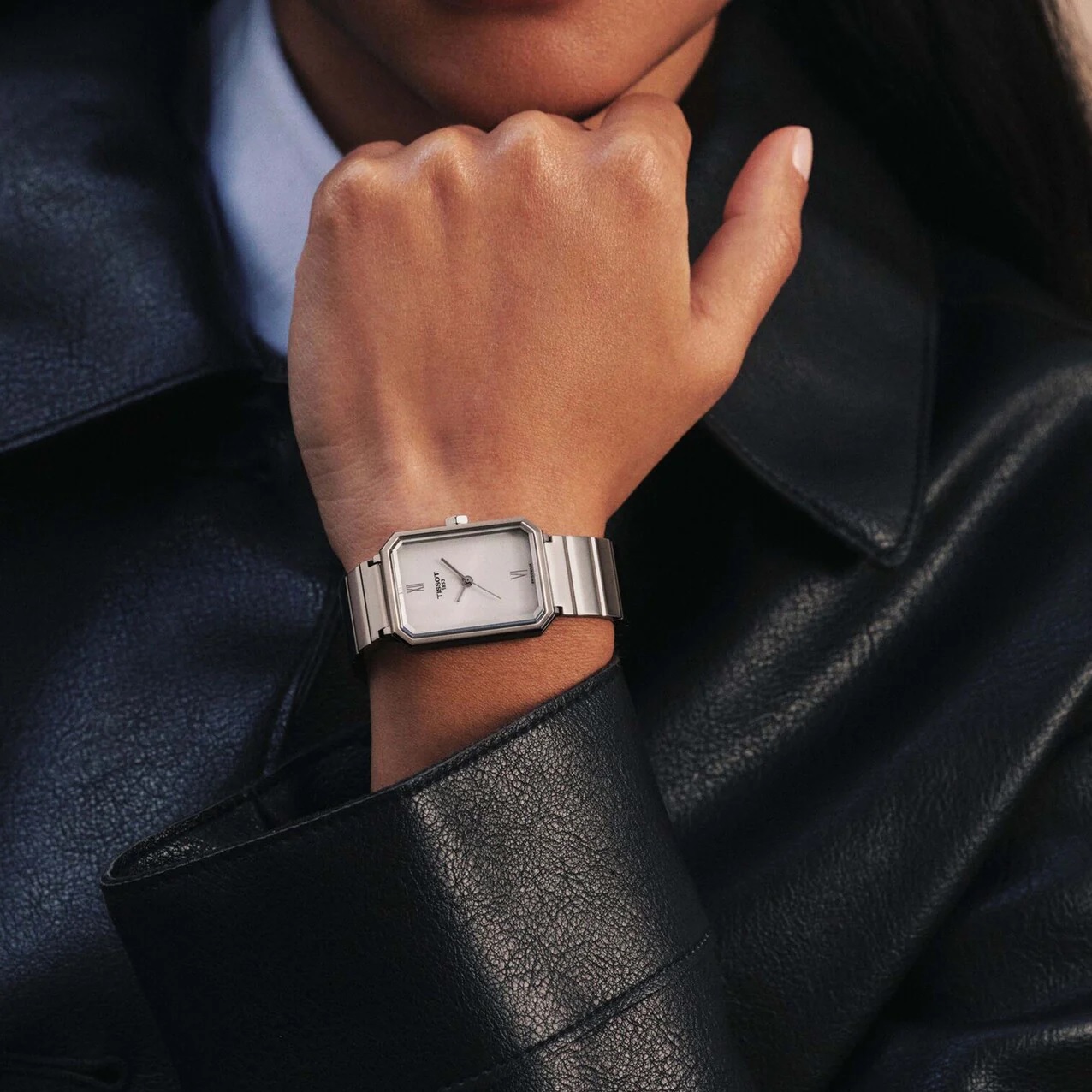 TISSOT SRV Lady's Silver Dial 30mm Silver Stainless Steel Bracelet T160.110.11.033.00 - 