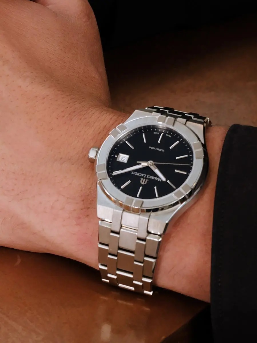 MAURICE LACROIX Aikon Quartz Black Dial 40mm Silver Stainless Steel Bracelet AI1108-SS002-330-1 - 4