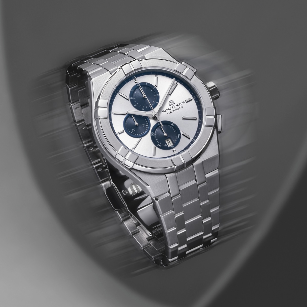 MAURICE LACROIX Aikon Quartz Chronograph Silver Dial 42mm Silver Stainless Steel Bracelet AI1118-SS002-230-1 - 3