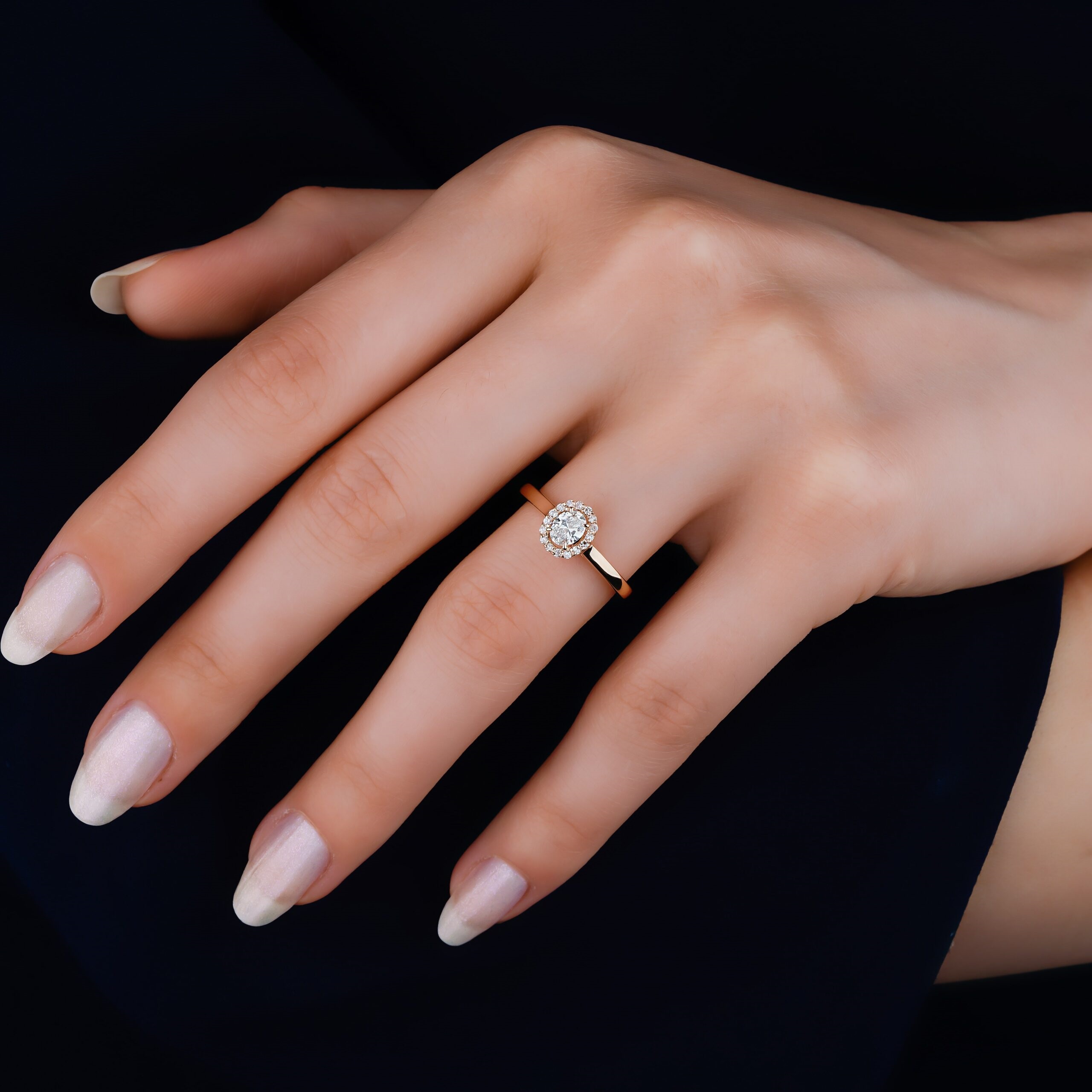 ΔΑΧΤΥΛΙΔΙ Ροζέτα SENZIO Collection Κίτρινο Χρυσό Κ18 με 0.30ct. Oval Cut Διαμάντι BLVD12390 - 