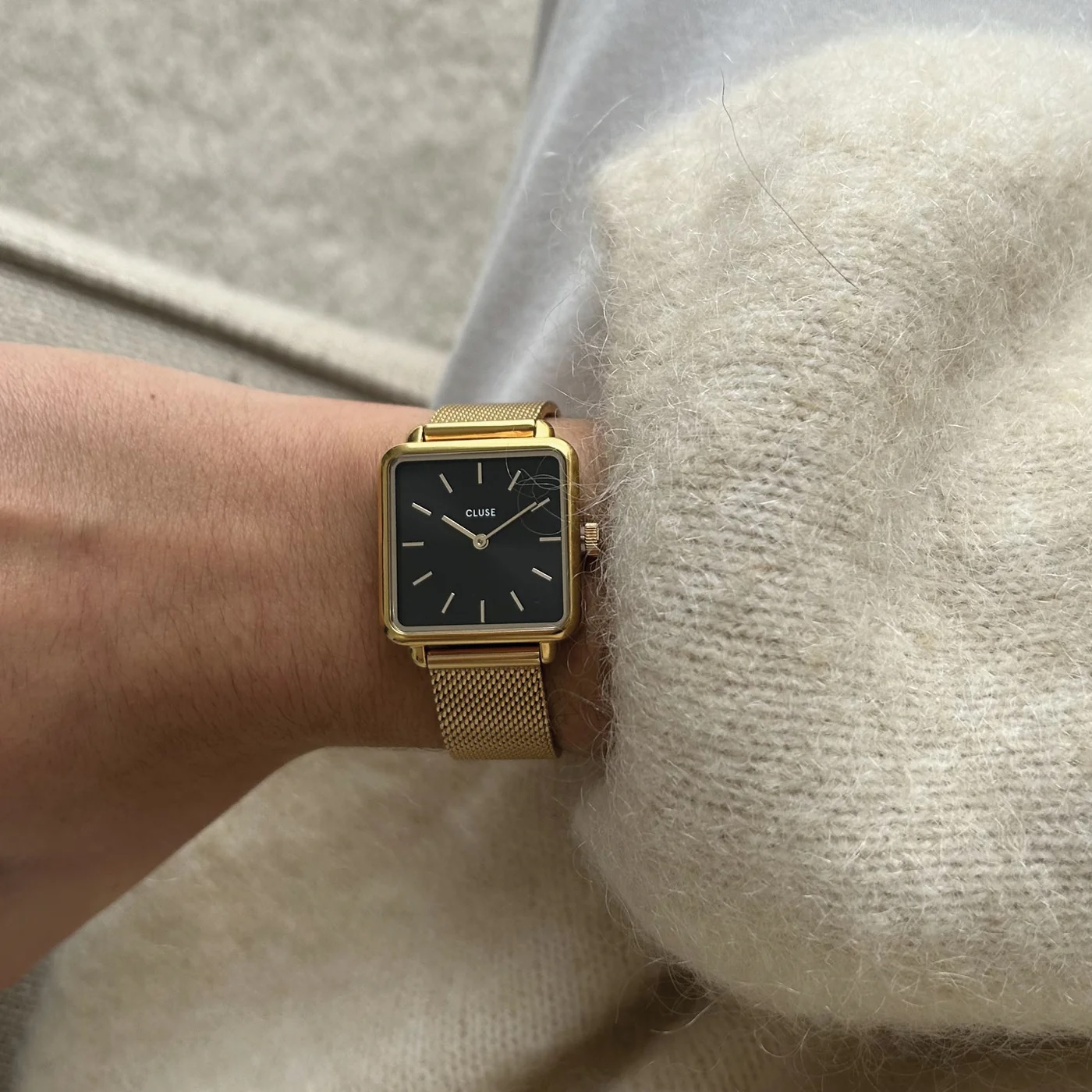 CLUSE La Tetragone Black Dial 28.5mm Gold Stainless Steel Mesh Bracelet CW10308 - 4