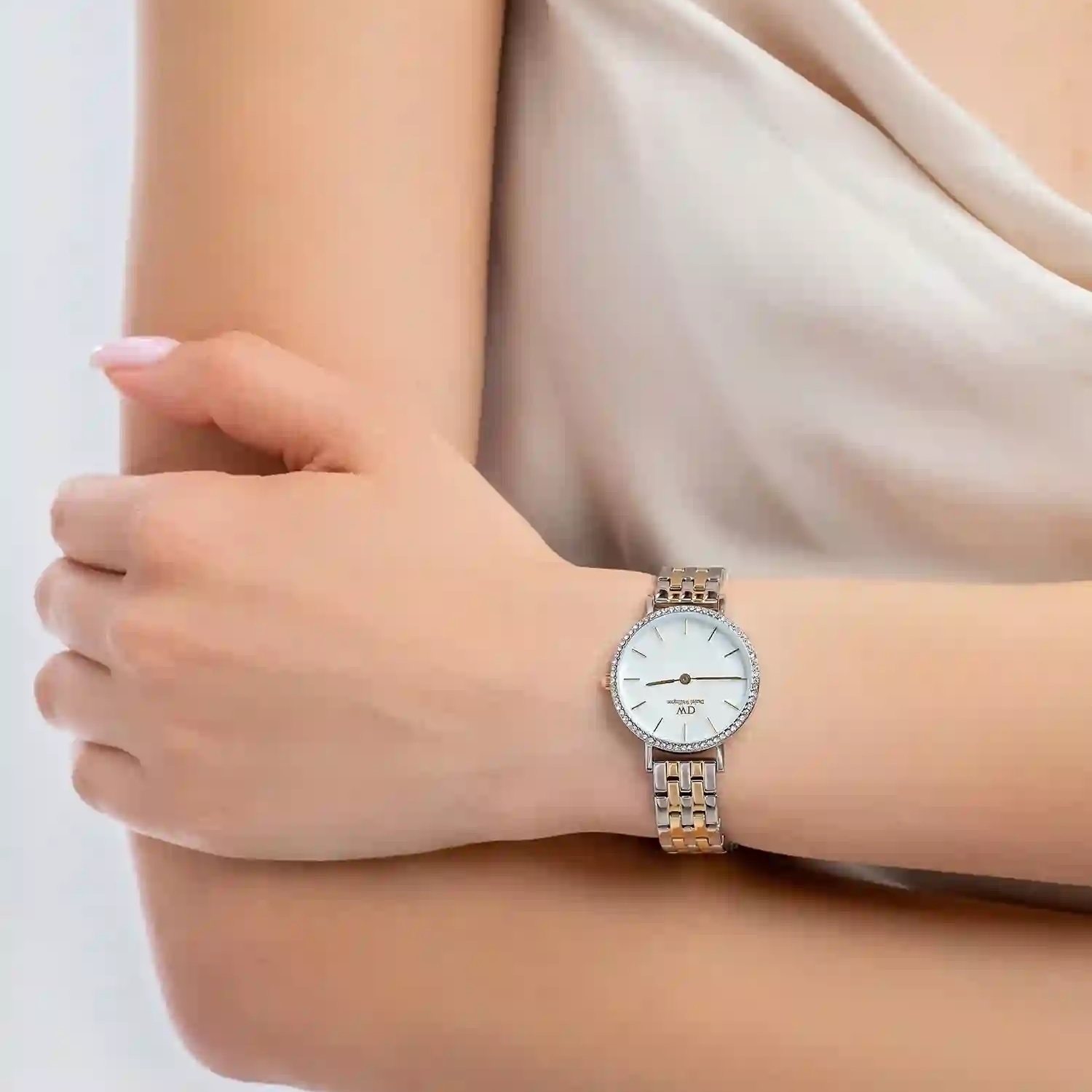 DANIEL WELLINGTON Quadro Lumine Bezel Crystlas White Pearl Dial 28mm Two Tone Gold Stainless Steel Bracelet DW00100665 - 5