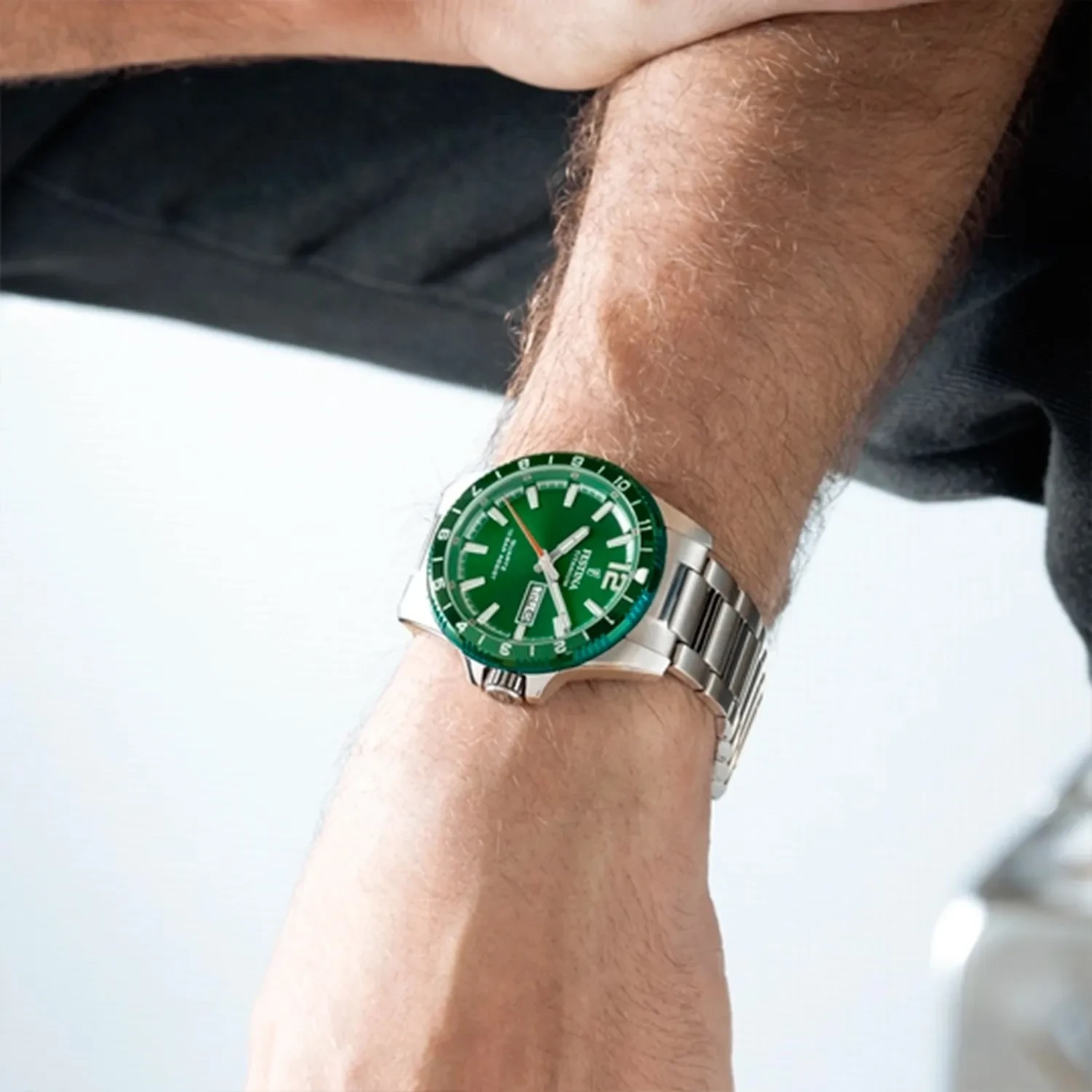 FESTINA Timeless Titanium Green Dial 43mm Silver Titanium Bracelet F20698/3 - 3