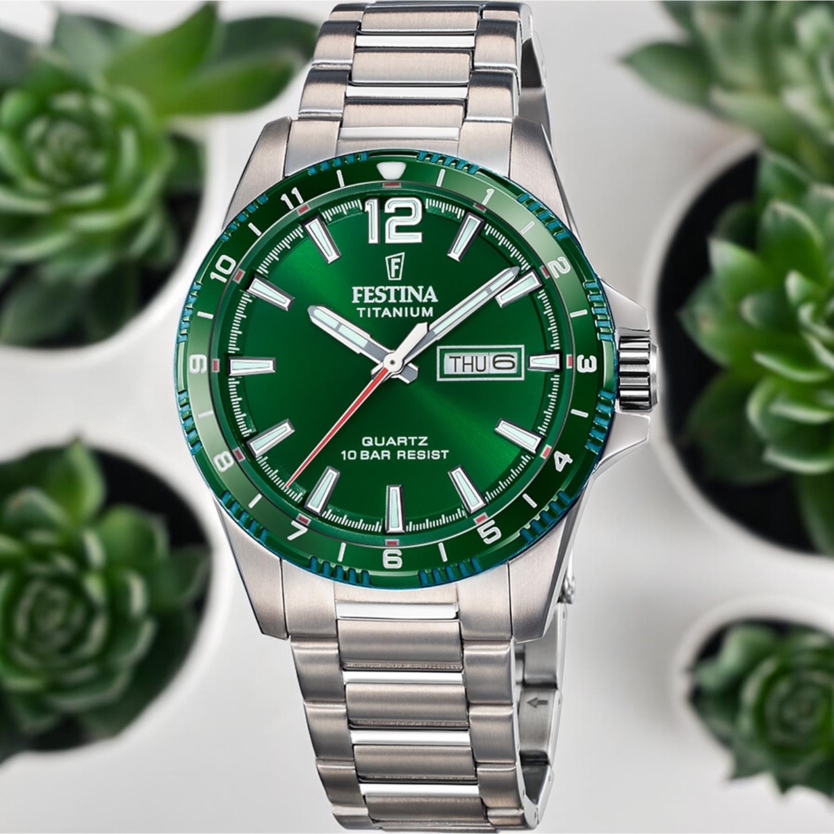 FESTINA Timeless Titanium Green Dial 43mm Silver Titanium Bracelet F20698/3 - 4