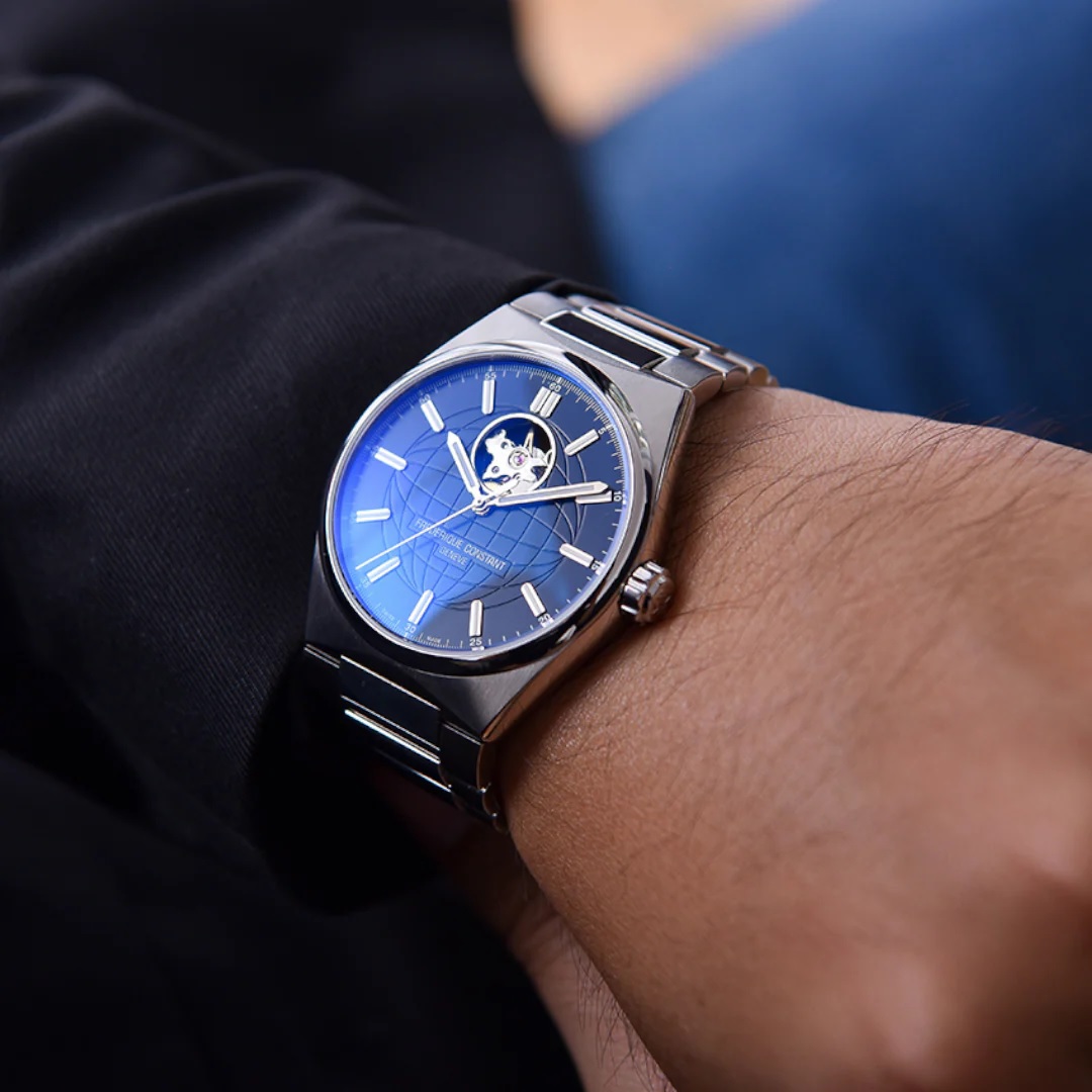 FREDERIQUE CONSTANT Highlife Heart Beat Automatic Blue Dial 41mm Silver Stainless Steel Bracelet FC-310N4NH6B - 4