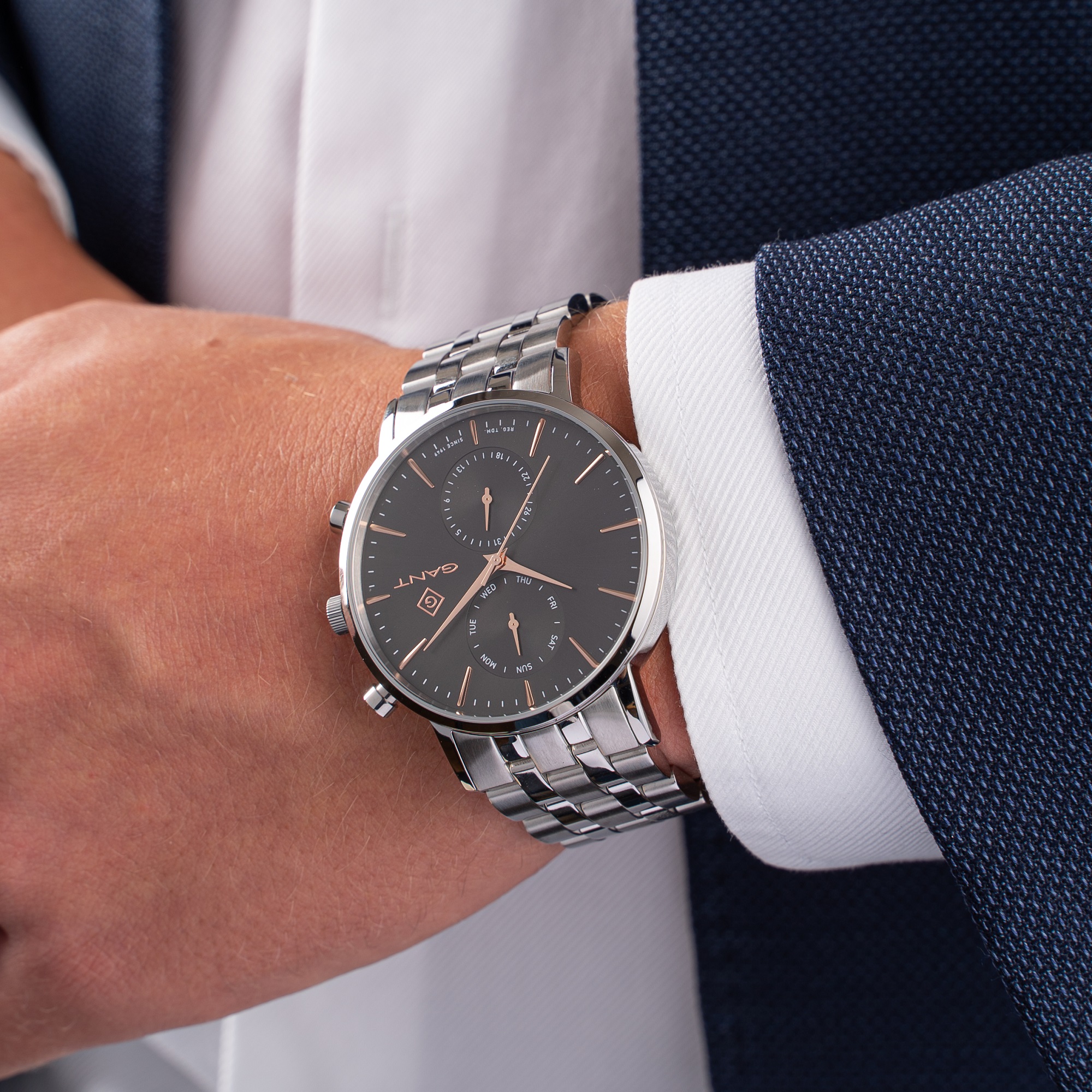 GANT Park Hill Day-Date II Grey Rose Gold Dial 43.5mm Silver Stainless Steel Bracelet G121004 - 