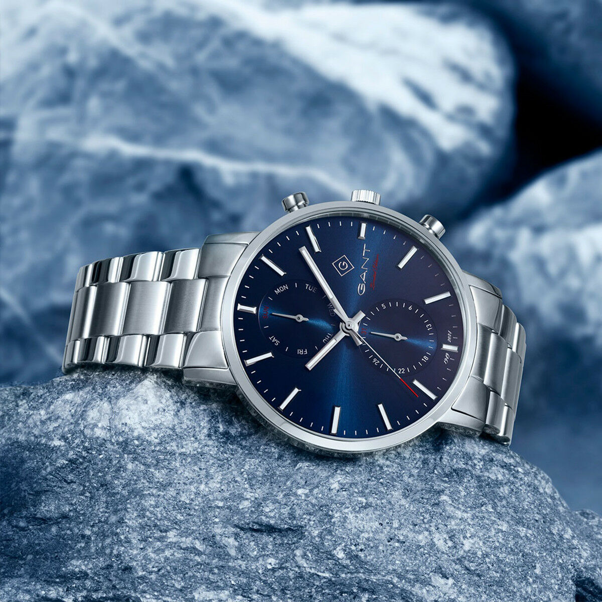 GANT Park Hill Day-Date II 75th Anniversary Limited Edition Blue Dial 43.5mm Silver Stainless Steel Bracelet G121021 - 3